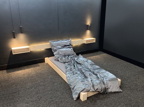 Bodentiefes Designbett 100x200 cm Bett Massivholzbett